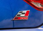 Seat Leon Cupra 300 2017 года (UK)